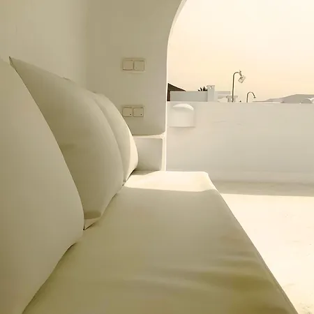Kamezi Boutique Villa *