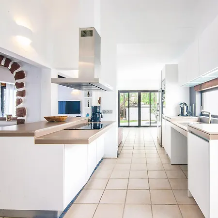 Kamezi Boutique Villa