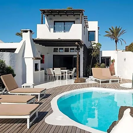 Villa Kamezi Boutique *