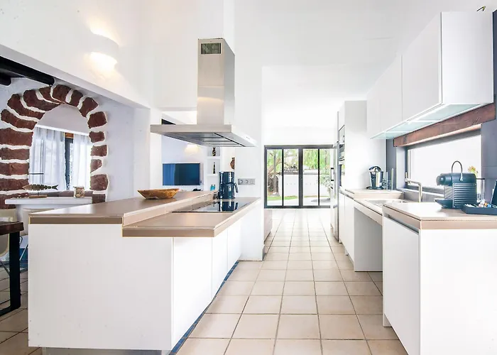 Kamezi Boutique Villa