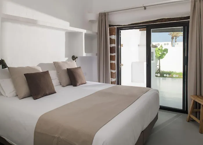 ヴィラ Kamezi Boutique *