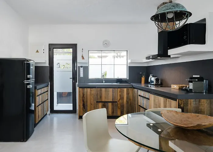 ヴィラ Kamezi Boutique *