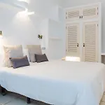 Kamezi Boutique Villa *